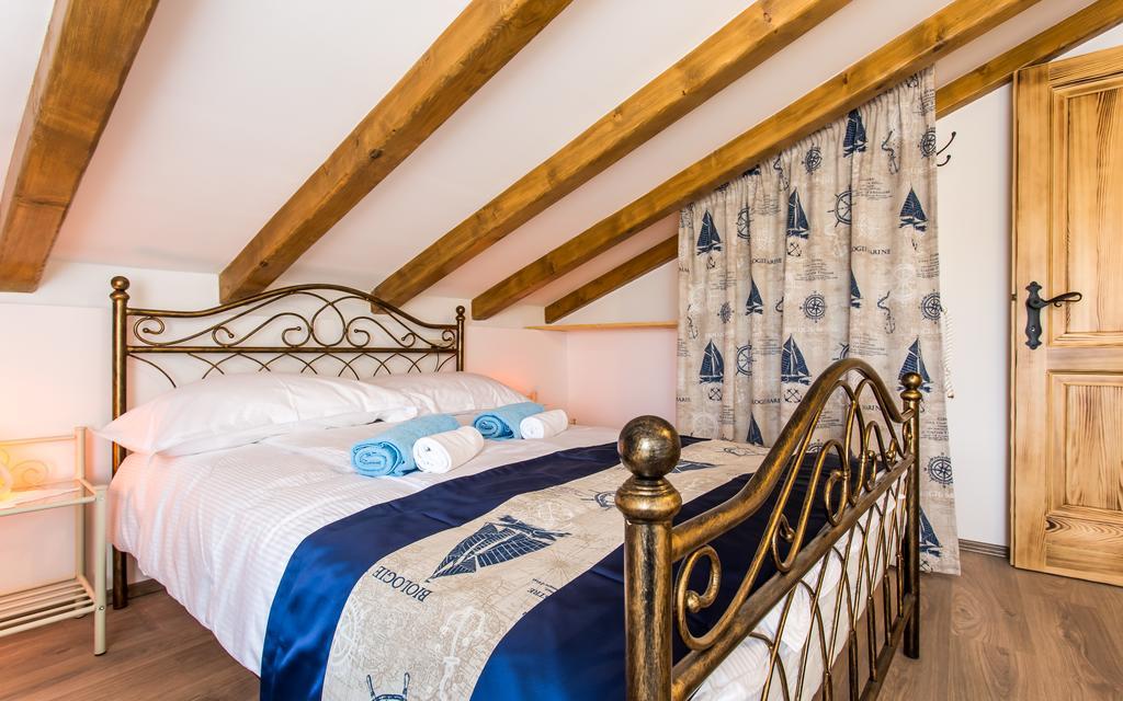 Villa Cima Vrbnik Eksteriør bilde